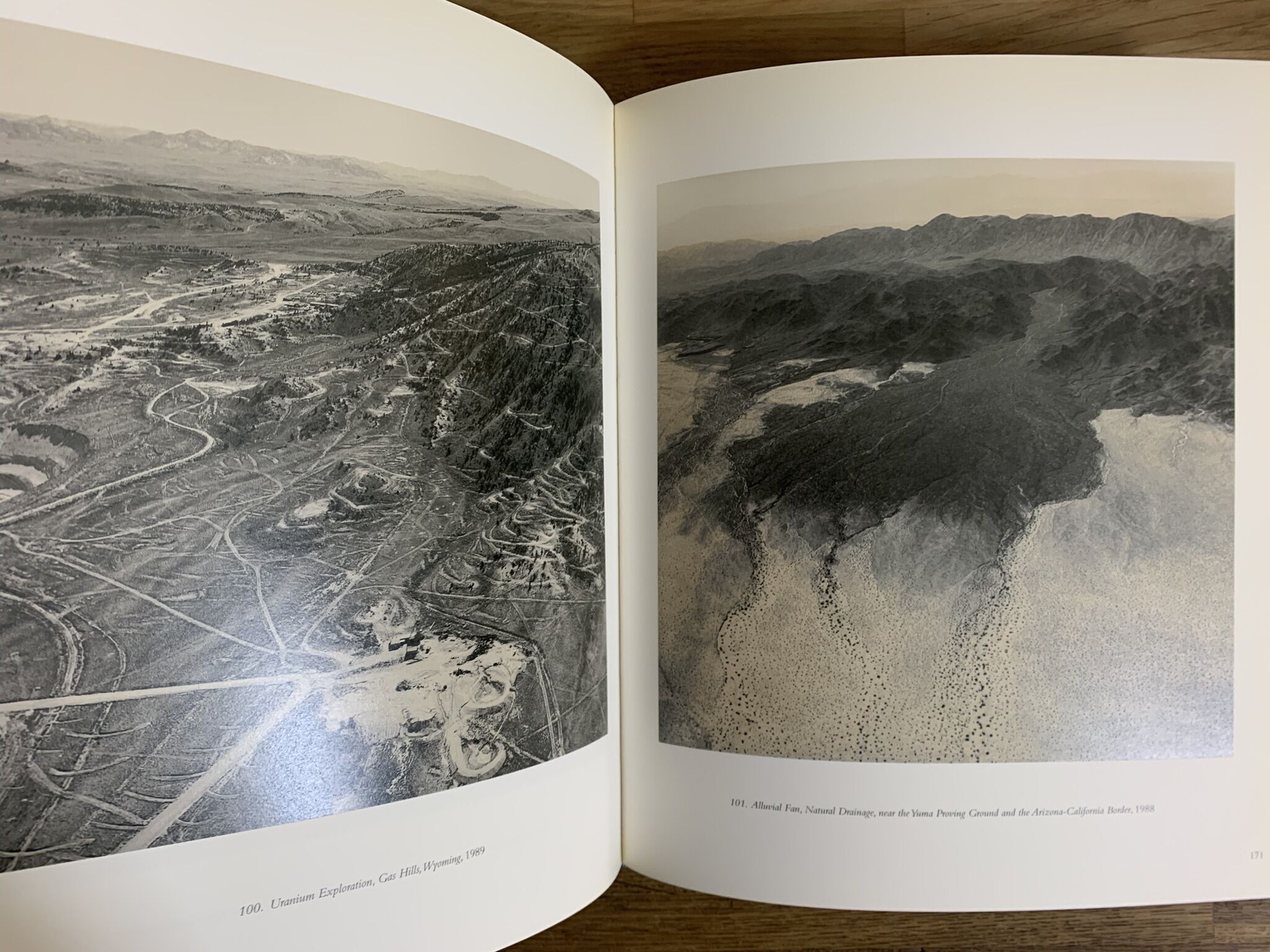 Emmet Gowin | 三日月書店 Mikazuki Books