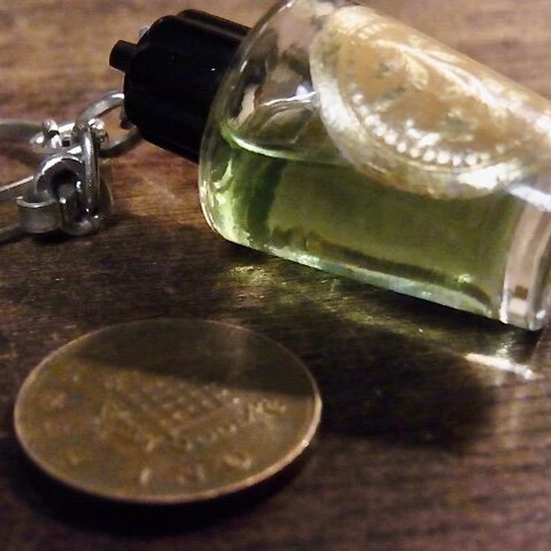 フレンチ キーホルダー 香水 パフューム ボトル | café au paradis フレンチ キーホルダー 香水 パフューム ボトル | café au paradis