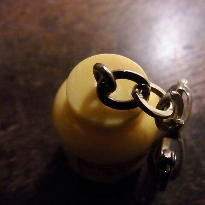 フレンチ キーホルダー ボルニビュス 粒マスタード ボトル | café au