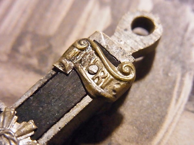 フランス アンティーク クロス 十字架 真鍮 キリスト 磔 ドクロ 茨