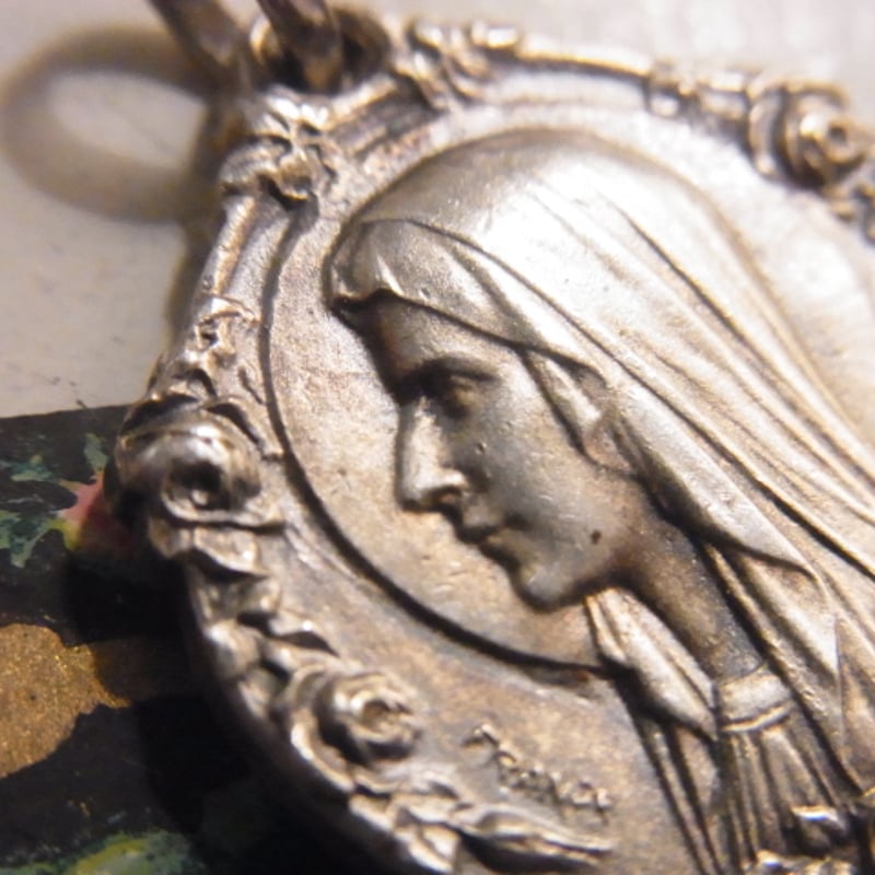 フランス アンティーク メダイ ルルドの泉 聖母マリア 薔薇 ローズ
