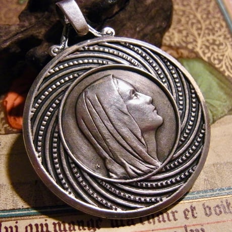 CATEGORY メダイ | café au paradis