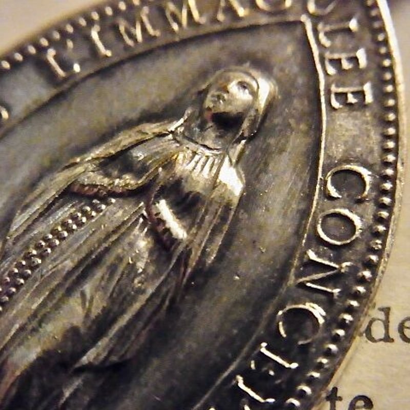 フランス アンティーク メダイ ルルドの泉 聖母マリア メダイ PENIN