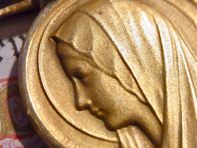 フランス アンティーク 聖母マリア メダイ MAZZONI 金メッキ A.AUGIS