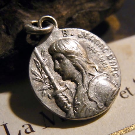 ジャンヌダルク | STORES