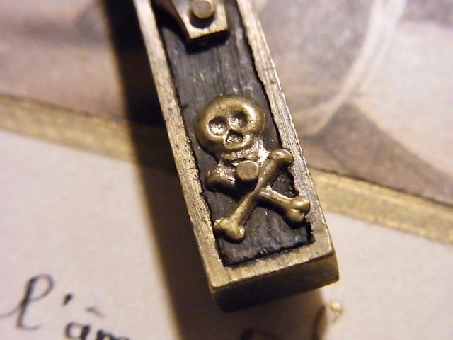 フランス アンティーク クロス 十字架 真鍮 キリスト 磔 ドクロ