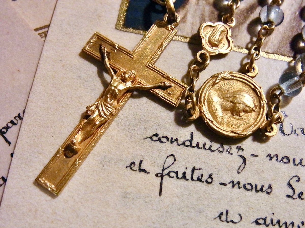 英国製　100年以上前のマーブルガラスロザリオ　アンティーク① 英国製 100年以上前のマーブルガラスロザリオ アンティーク① 【公式通販】