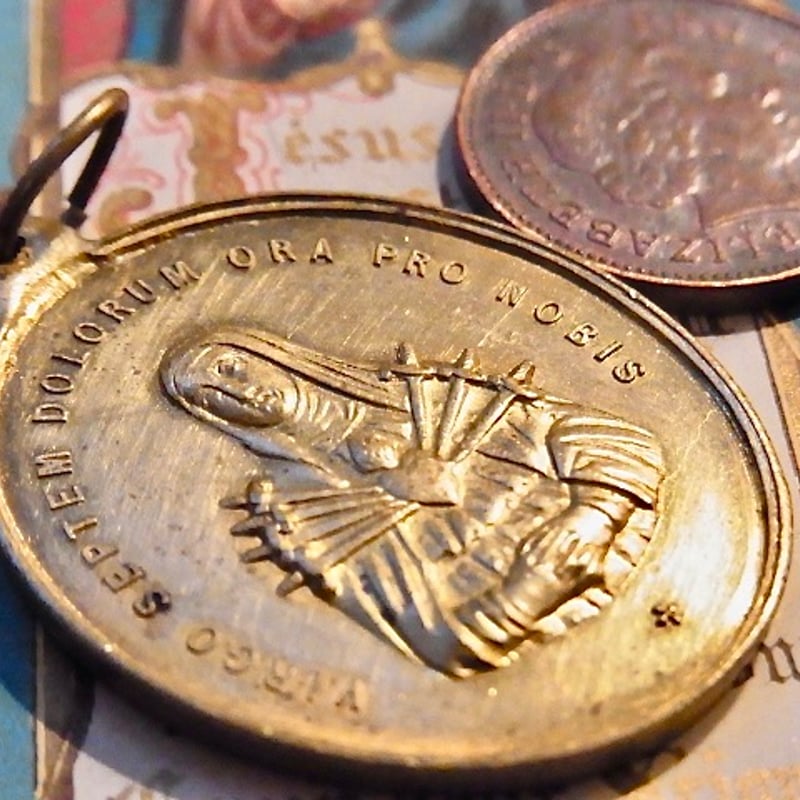 フランス　聖母レリーフ　真鍮　アンティーク　ヴィンテージ フランス 聖母レリーフ 真鍮 アンティーク ヴィンテージ