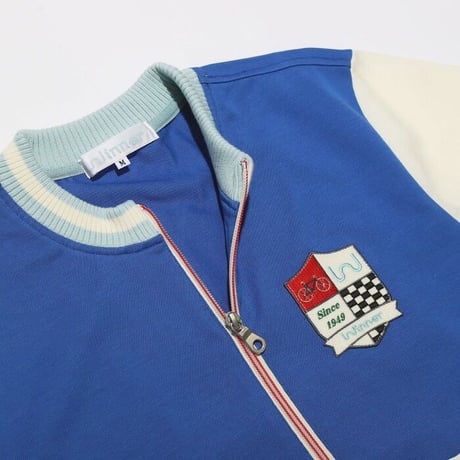 Classical cycling jersey