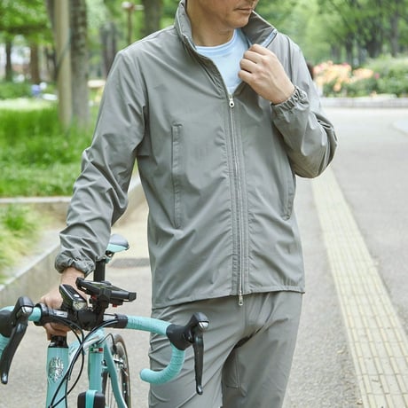Hood-packable blouson