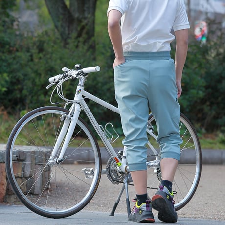 Sturdy Cropped Pants