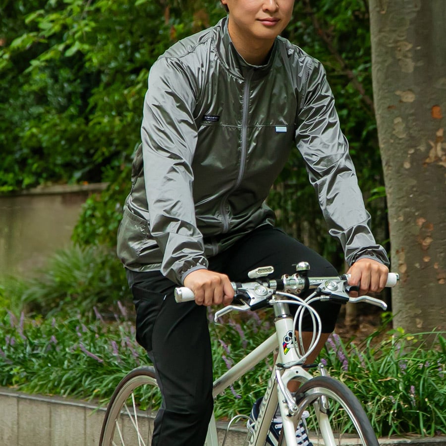LEMONed ポケッタブルウィンドブレーカー【新品 L-XL】 ① LEMONed ポケッタブルウィンドブレーカー【新品 L-XL】 ①