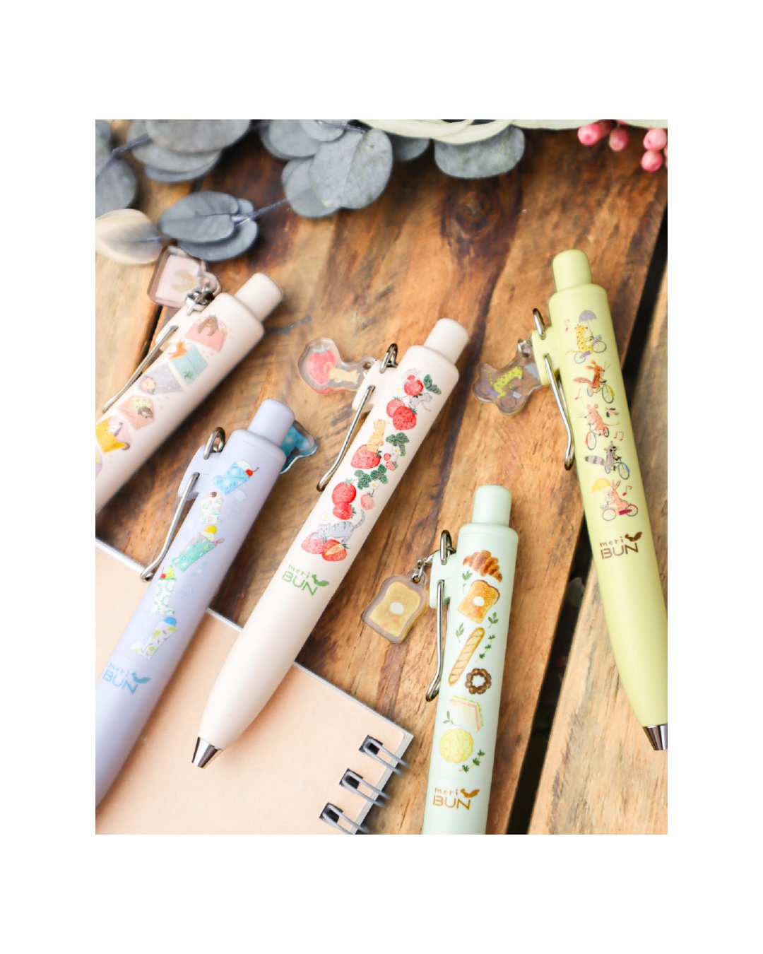 meriBUN 阪急限定❣️ラベラーロールシール&チャーム付ユニボールワンPなど❗️ ユニボールワンP・チャーム付き 》ボディカラー：コーヒー、ソーダ