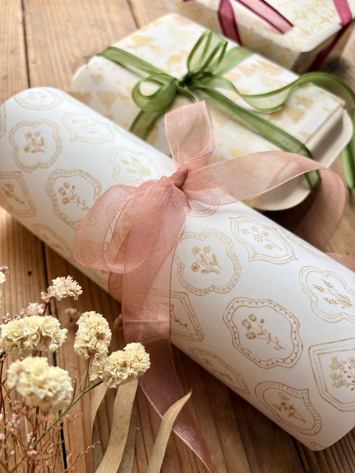 透ける模様紙 | 額縁の花（ゴールド）| merinomi | meriBUN STORE
