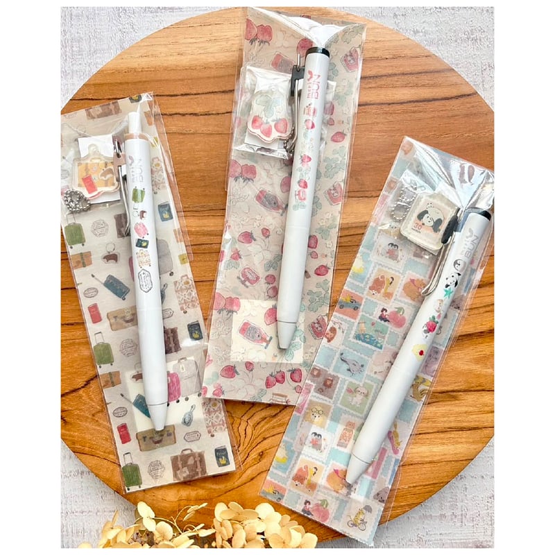 第二弾商品》 アクリルチャーム付きボールペン | meriBUN | meriBUN STORE