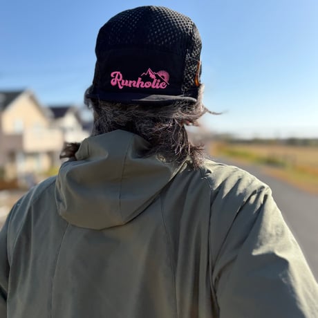 RUNHOLIC CAP BLACK系