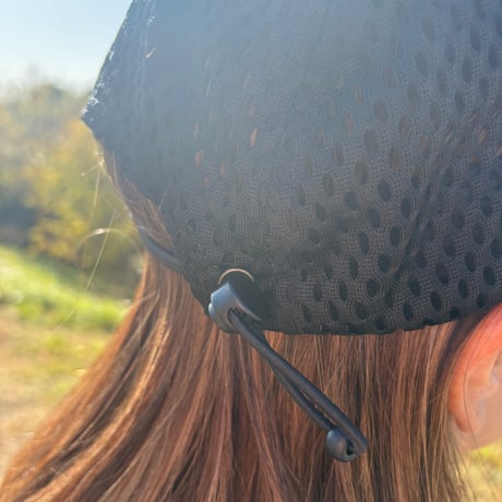 RUNHOLIC CAP BLACK系