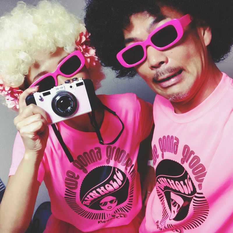 【新品 未使用】JUMPONE JUMPプリント ピンク Tシャツ 新品 未使用】JUMPONE JUMPプリント ピンク Tシャツ 2025年最新