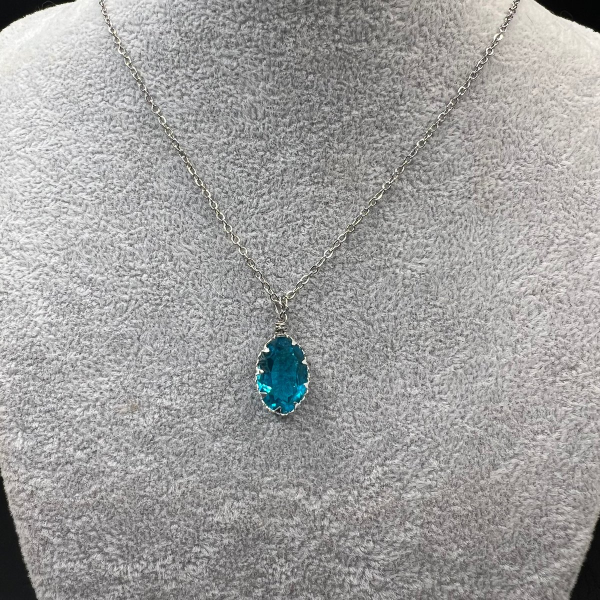 スワロフスキー swarovski ブルージルコン ステンレス製 ネックレス