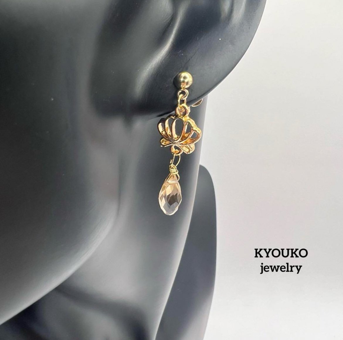 キラキラブルージルコンドロップカットのピアスチャーム୨୧ キラキラブルージルコンドロップカットのピアスチャーム୨୧ クリア