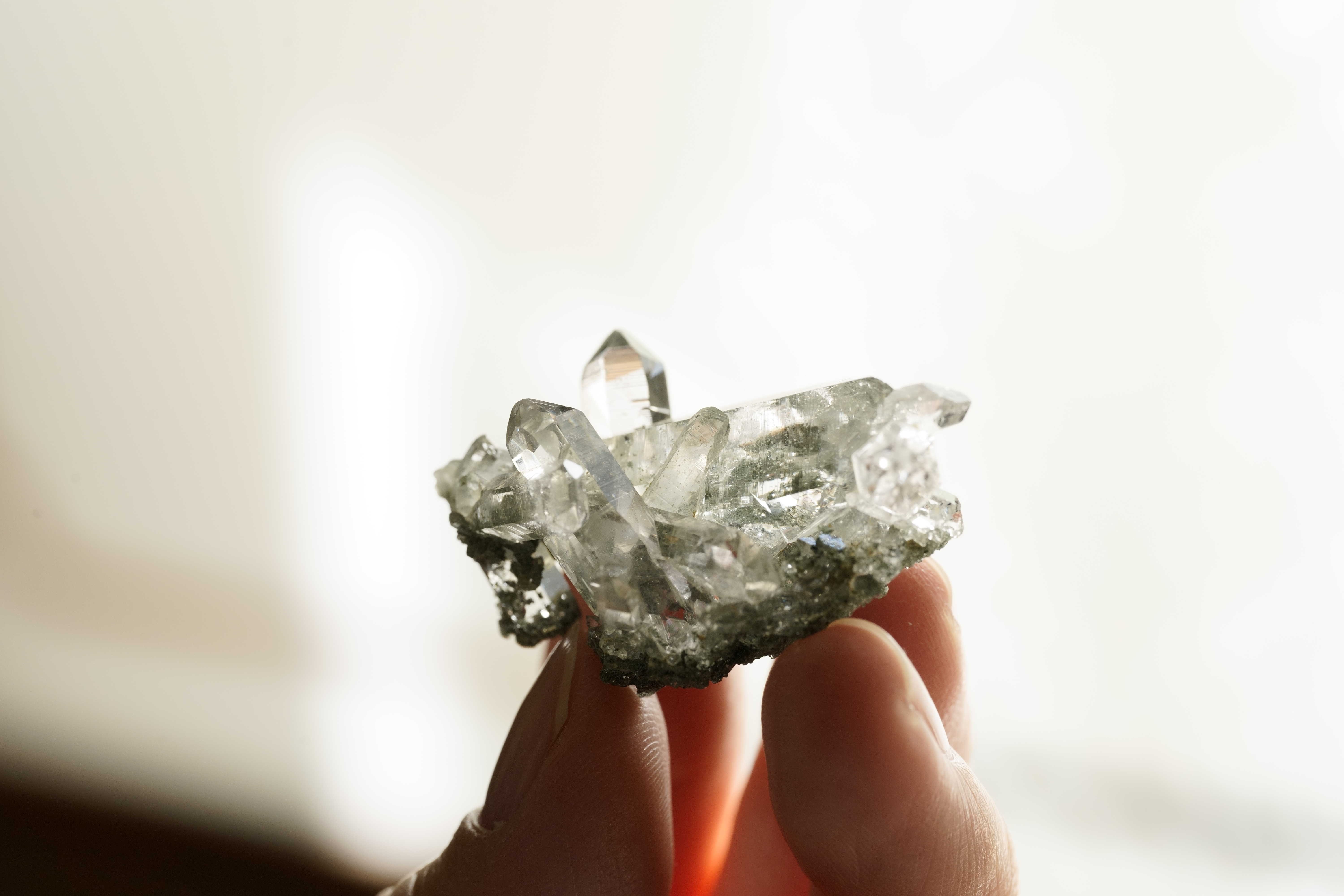 Ayodhya Crystal マニハール産ヒマラヤ水晶 クラスター | KENOHI