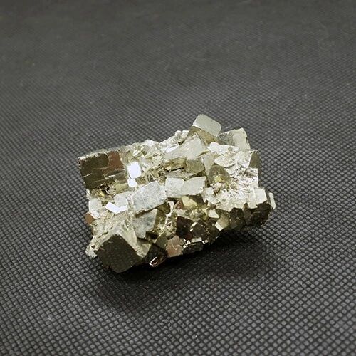 パワーストーン　天然石　パイライト　クラスター　124g　No.651 パワーストーン 天然石 パイライト クラスター 124g No.651