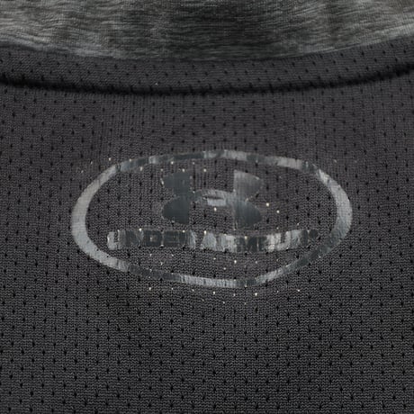 UNDER ARMOUR アンダーアーマー 半袖ラグラン切り替え背中メッシュTシャツ Mサイズ ブ杢チャコールグレー/ブラック