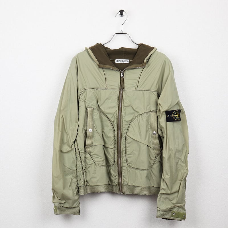 ストーンアイランド STONE ISLAND ブルゾン Mサイズ ライトオリーブ ストーンアイランド STONE ISLAND ブルゾン Mサイズ ライトオリーブ