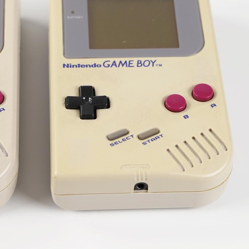 再入荷!】 ゲームボーイ初代2台 ソフトセット 携帯用ゲーム本体 再入荷!】 ゲームボーイ初代2台 ソフトセット 携帯用ゲーム本体