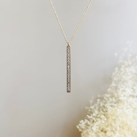 Vertical 17 pendant（ラボグロウンダイヤモンドペンダント）