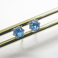 ブルートパーズピアス プラチナ枠/限定品