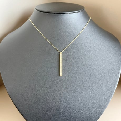 Vertical 17 pendant（ラボグロウンダイヤモンドペンダント）