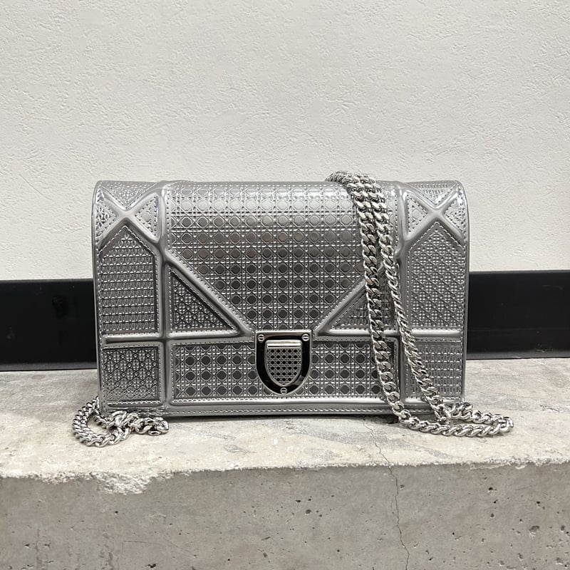 Dior ディオール ディオラマ チェーンウォレット Dior Dior ディオール ディオラマ チェーンウォレット Dior