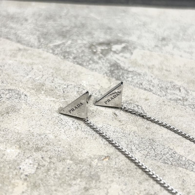 プラダ プレートロングピアス | boomboom shop
