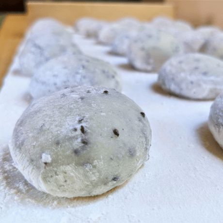 老舗の杵つきたて生丸餅約1.8kg(黒胡麻)