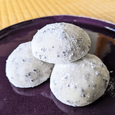 老舗の杵つきたて生丸餅約1.8kg(黒胡麻)