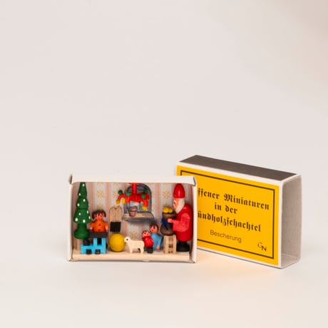 ドイツ　ザイフェン　人形　サンタクロースと子供　マッチ箱　木製