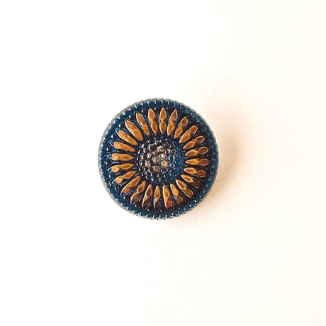 チェコ　ガラスボタン　花　紺色　金色