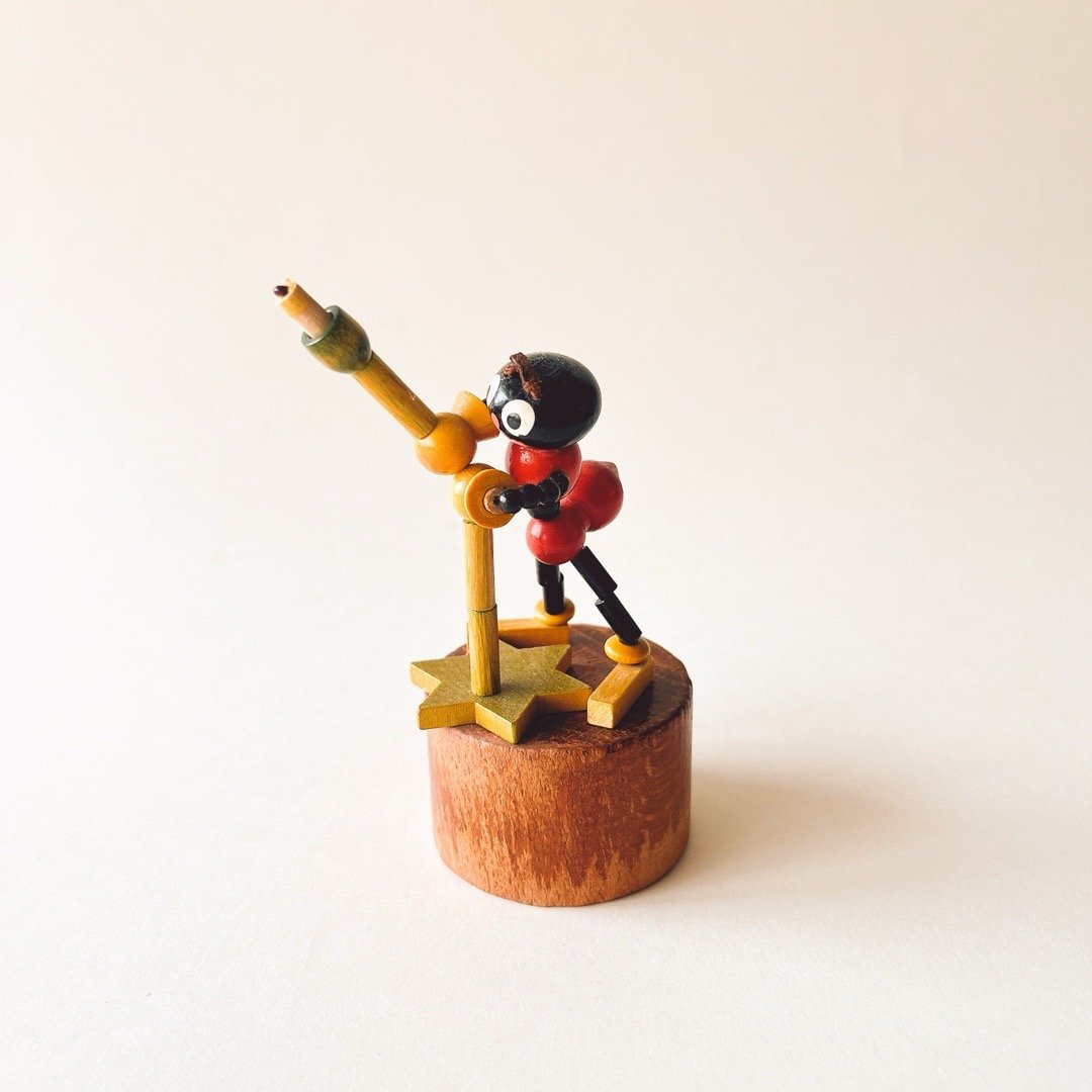 チェコスロバキア 木製おもちゃ 赤い服の蟻 ぐにゃぐにゃ人形 1980年代