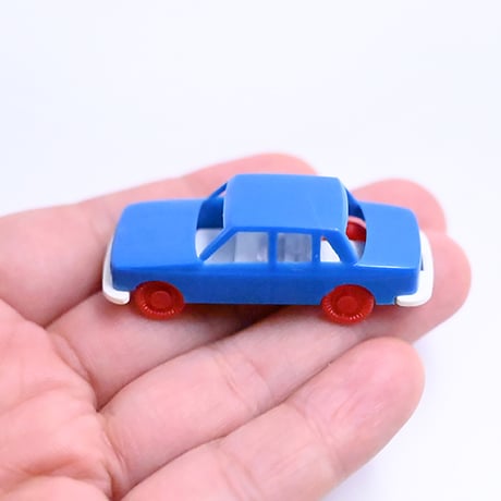 東ドイツ　プラスチック　車　Wartburg 311