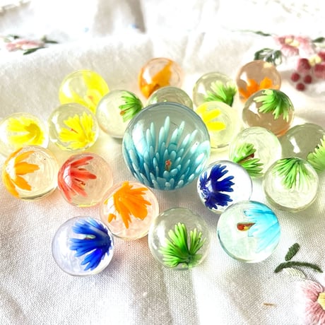 チェコ　ビー玉　花