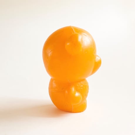 ソビエト　年代不明　オレンジ色のこぐま　くま　プラスチック　人形　高さ10.5cm