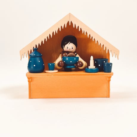 ドイツ　ザイフェン　人形　青い陶器の小屋　Blaue Keramik　木製