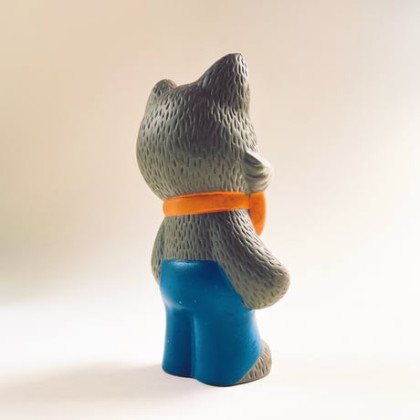 ソビエト　年代不明　蝶ネクタイをした猫　ソフビ　人形　高さ12cm