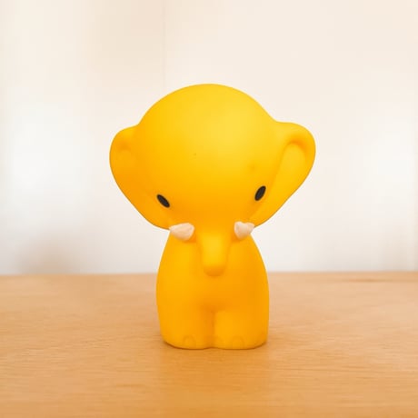 ソビエト　年代不明　黄色いぞう　ソフビ　人形　高さ11cm
