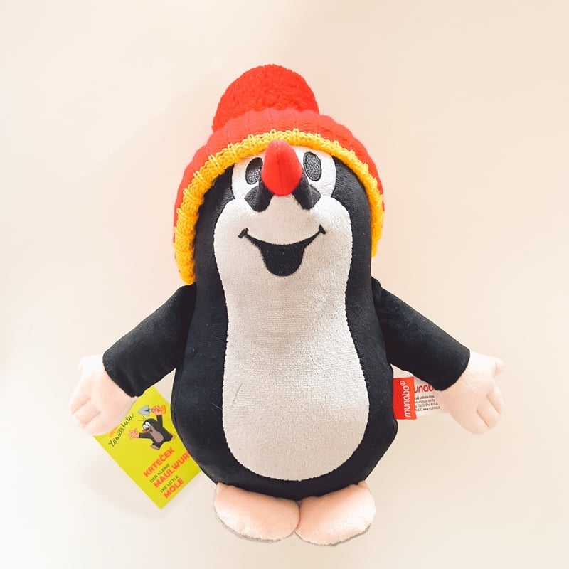 チェコ 現行品 モグラのクルテク ぬいぐるみ 毛糸の帽子 高さ25cm