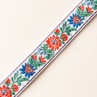 チェコ　チロリアンテープ　花　白　幅15mm　10cmあたり¥70