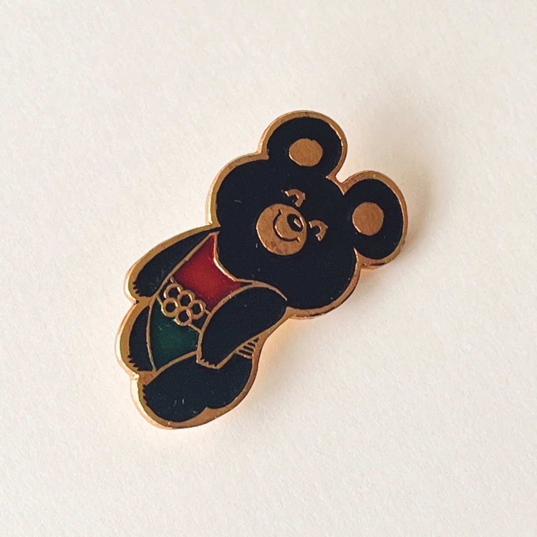 ソビエト バッジ ミーシャ オリンピックバッジ 000 | こぐま舎