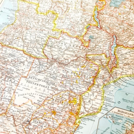ドイツ　古地図　ヴィンテージ見開き図版　MITTEL SÜD-AFRIKA　裏１ページ