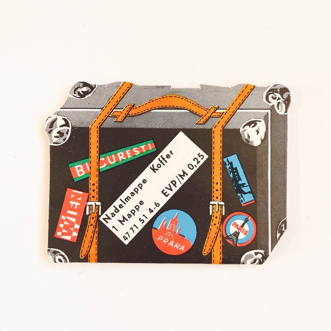 東ドイツ ヴィンテージ裁縫セット トランク型パッケージ | こぐま舎